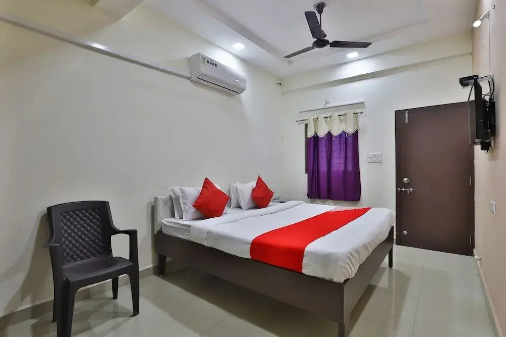 Rajguru Guest House by OYO Rooms