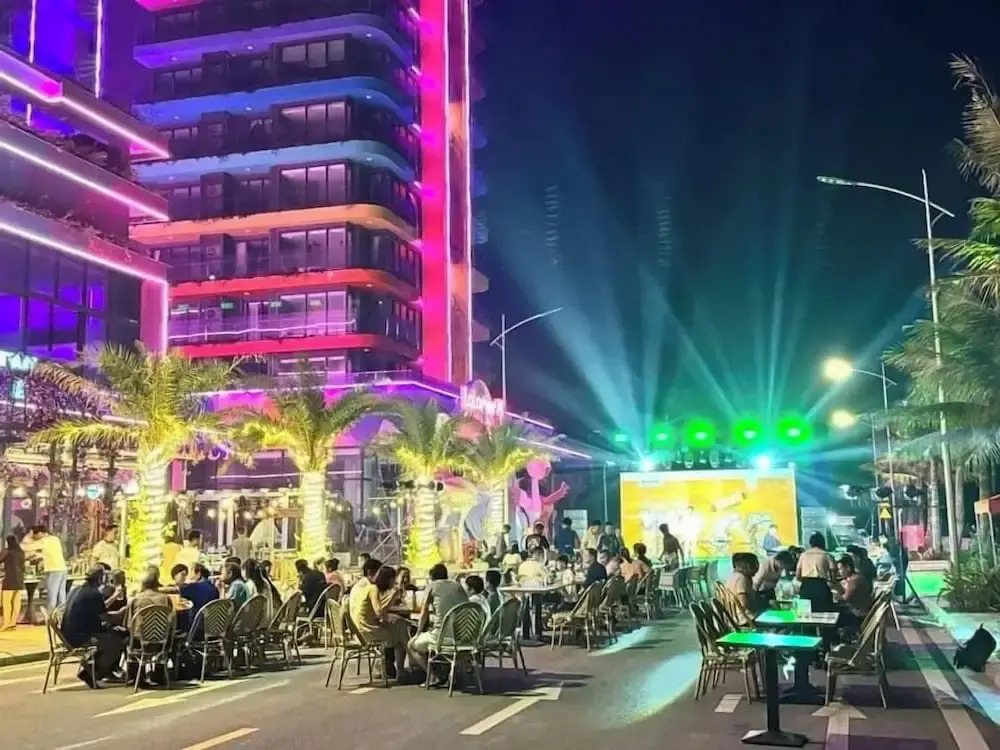 Flamingo IBIZA Hai Tien Beach Resort