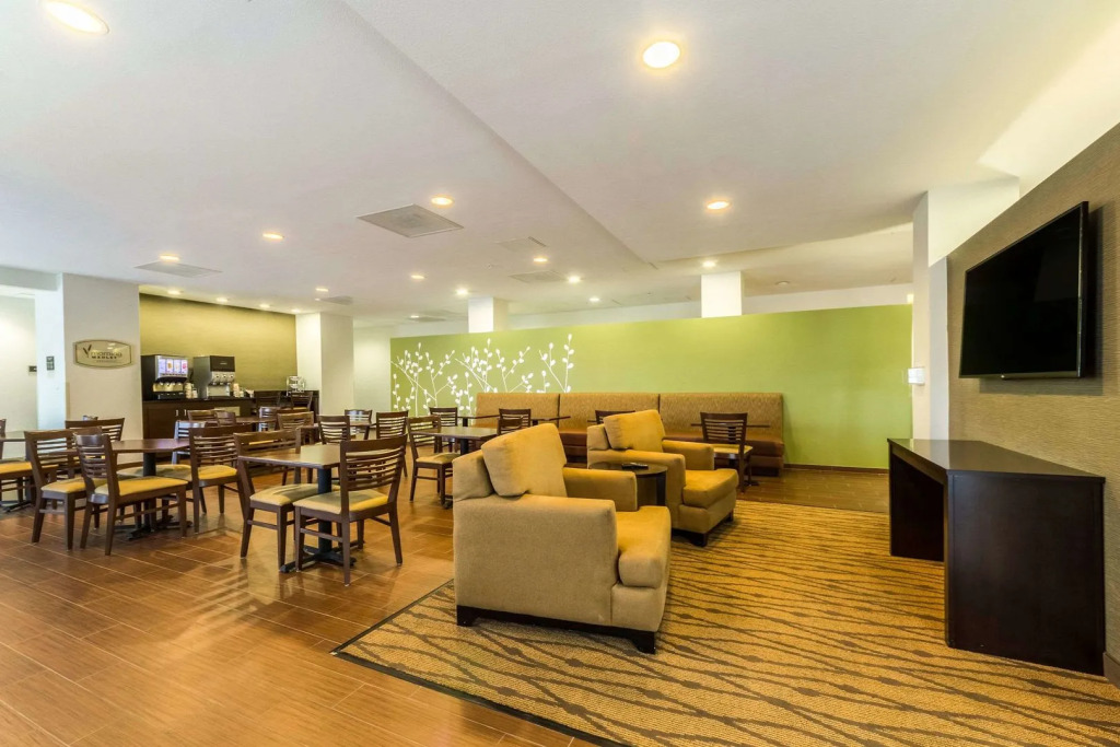 Sleep Inn & Suites
