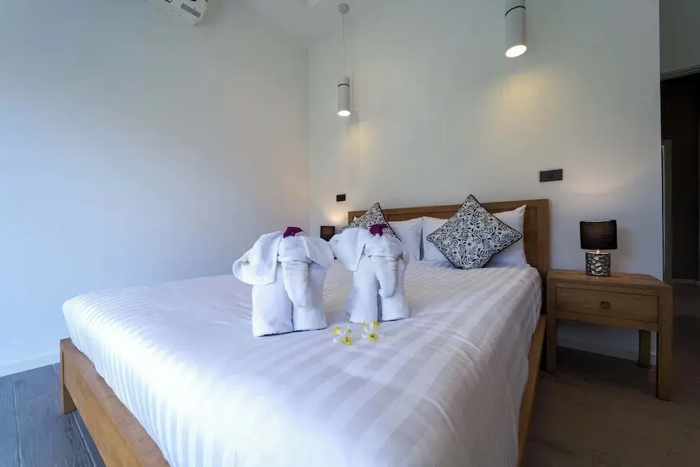 Modern 3 Bedroom Pool Villa - MR54