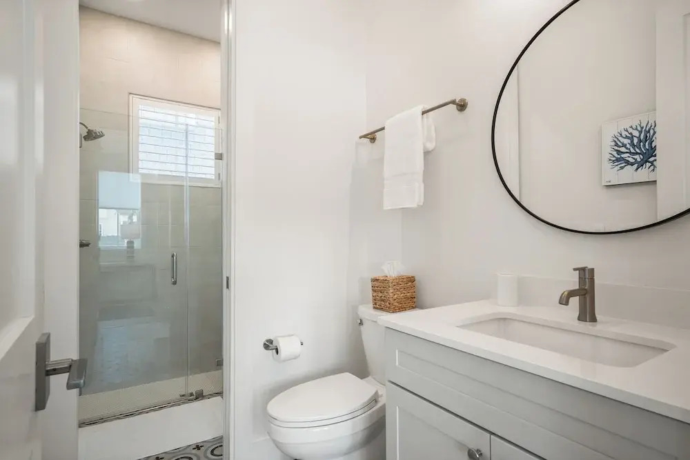 Serenity Shore 305 SOU