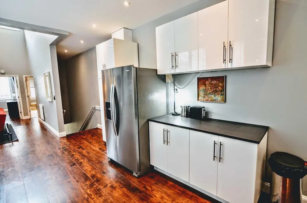 1345 Hunt 2nd Floor - 2 Br Apts