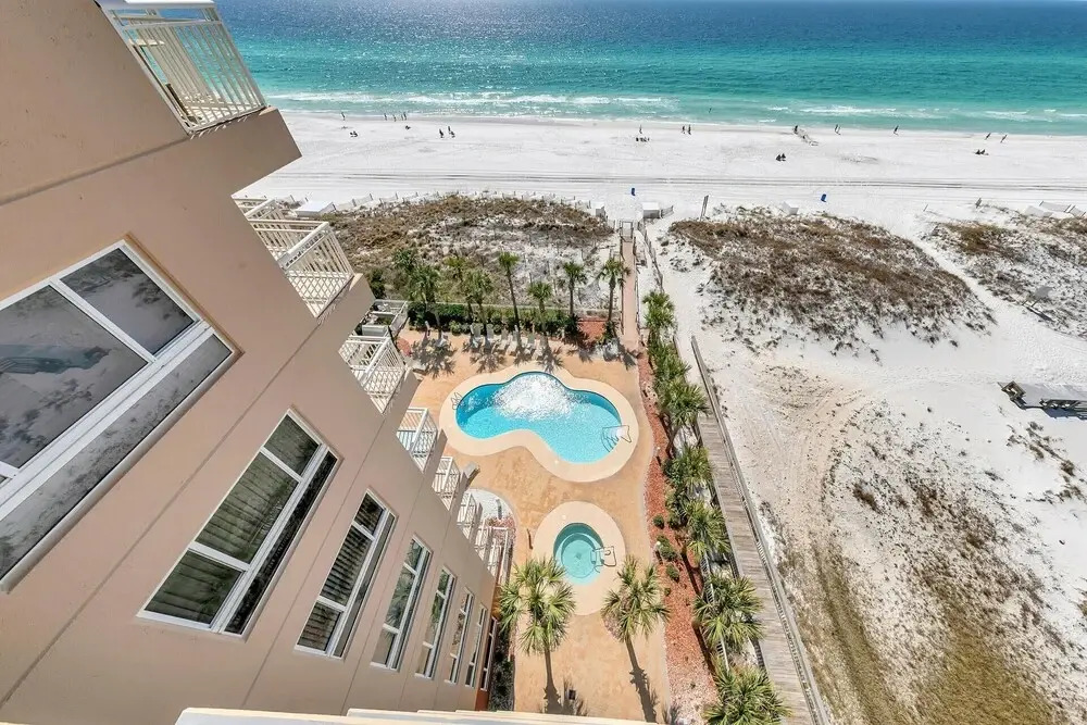 Destin Towers 93