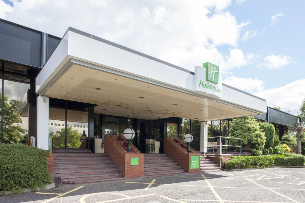 Holiday Inn Runcorn M56 Junction 12 by IHG