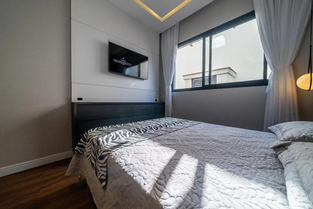292 - Casa de luxo com Piscina em Mariscal, 04 quartos, ideal para 10 pessoas
