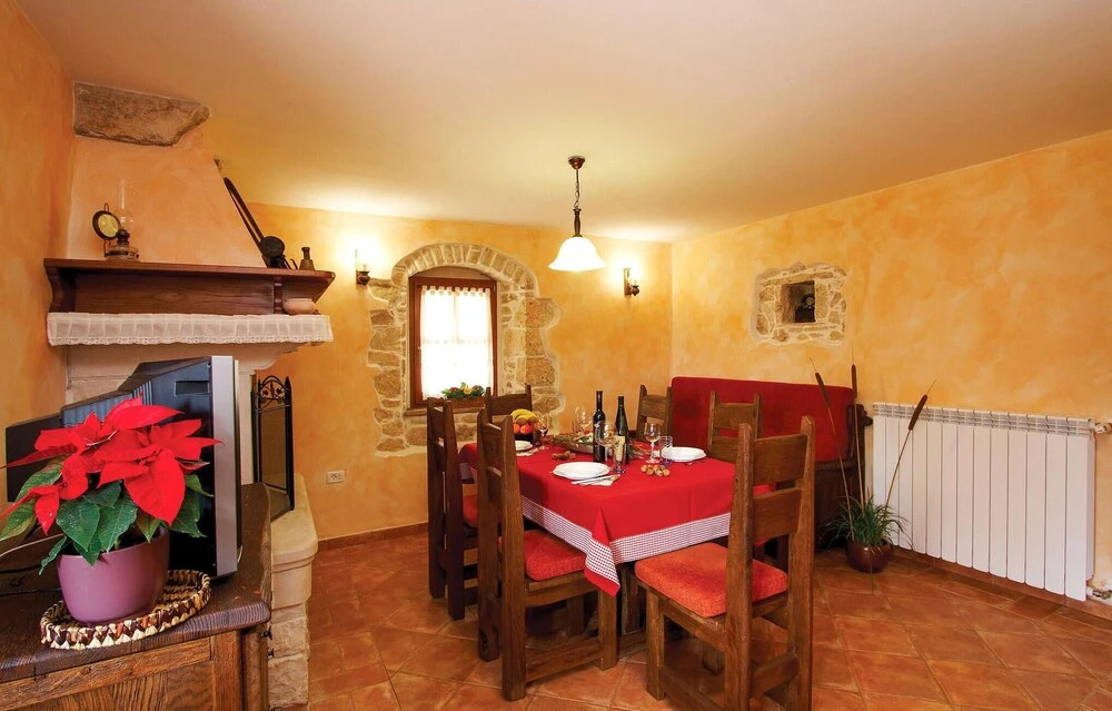 Beautiful Home in Krnica With Wifi and 2 Bedrooms
