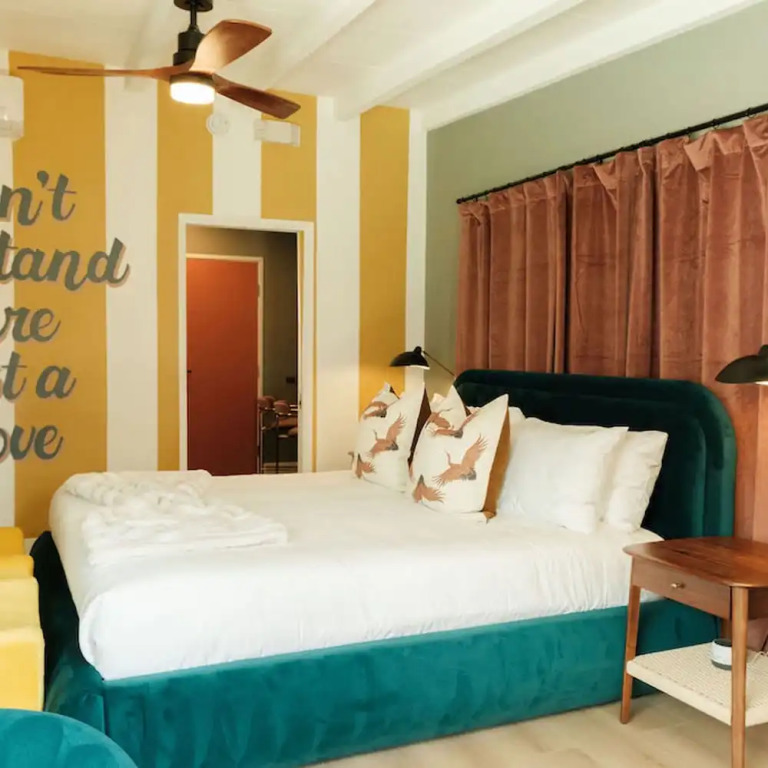 Mod Maya Hotel in Palm Springs