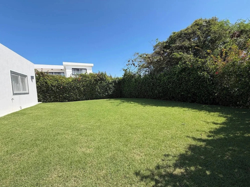 Cozy 2BR Villa in Ocean Village