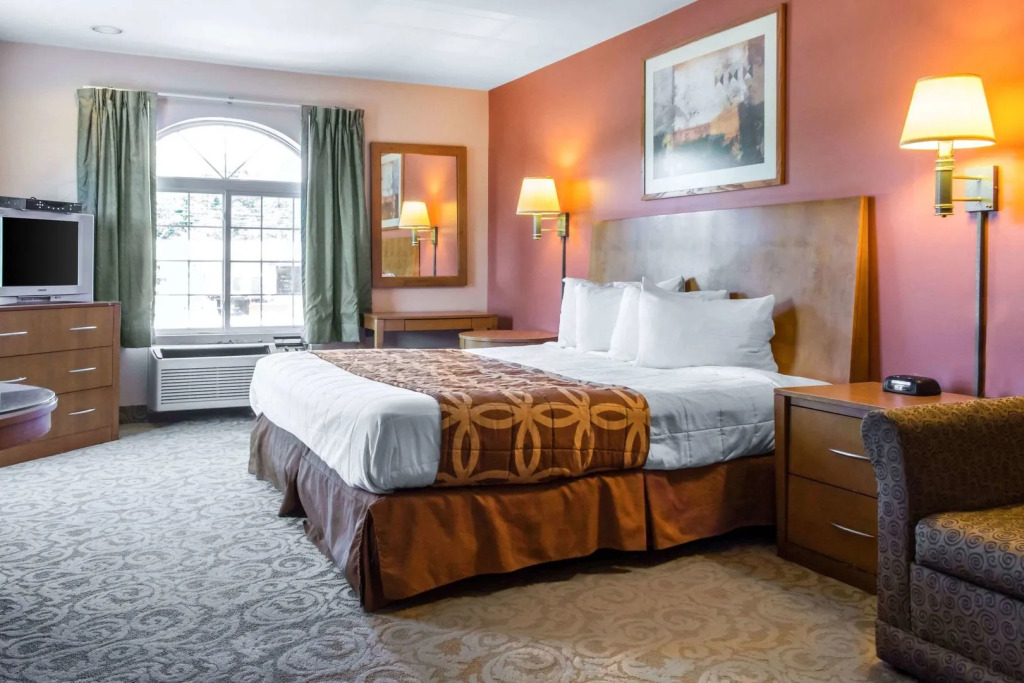 Deluxe Inn