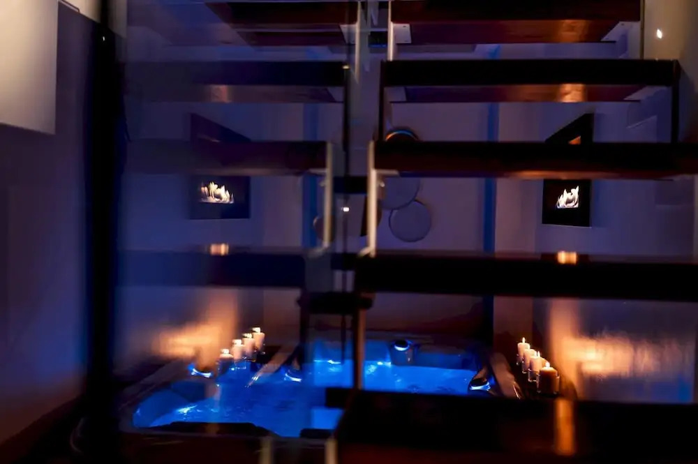 Old Court Luxury Suite Spa