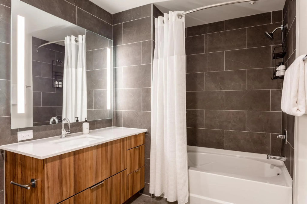 Austin Family Perfect 2BD 2BA 2nd Street District Apartment