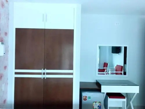 HOTELLILY2