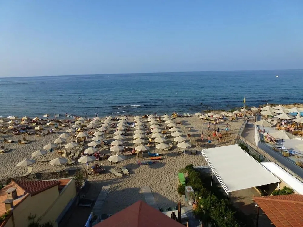 Vlachakis Beach Hotel