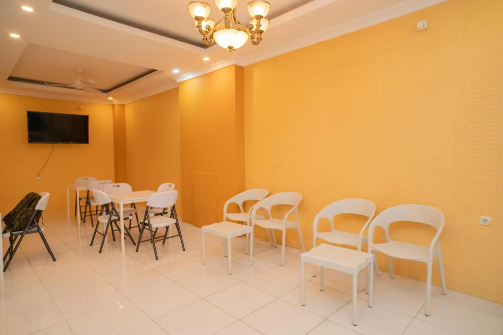 KoolKost Syariah near Arion Mall Rawamangun