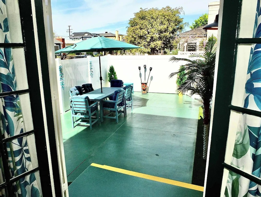 Walk to Beach, Tropical Patio, World Cup, Sleeps 5