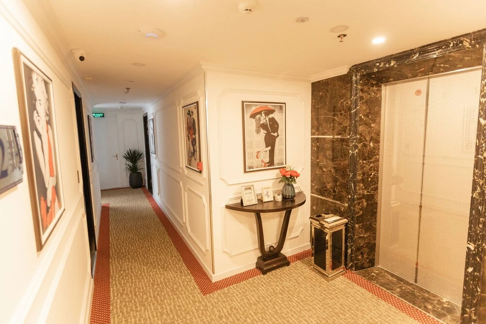 Hồng Vận Hotel