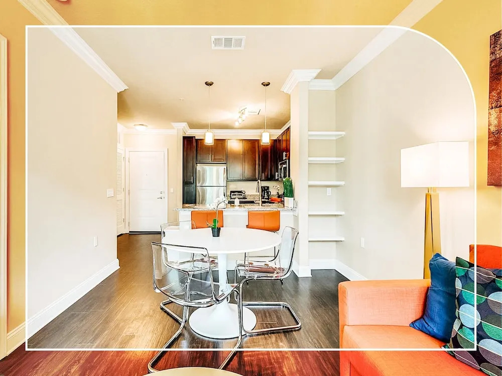 Universal Studios - Disney Apartments by Nuovo