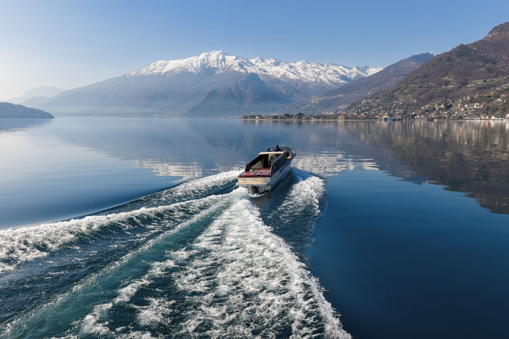 Villa Meraviglia - Private Villa with garden, pool and Breathtaking Lake Como Views