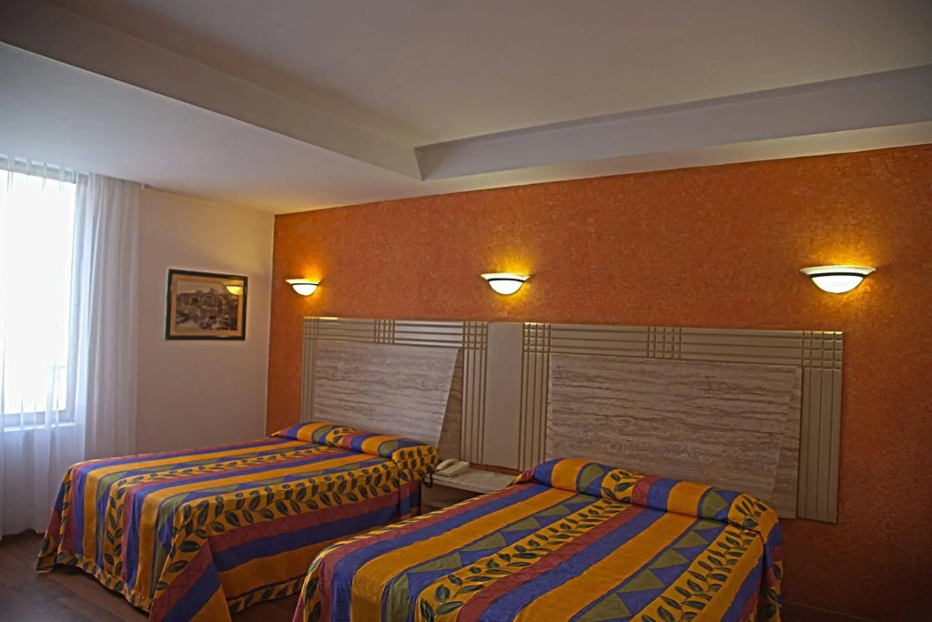 Hotel Cervantes