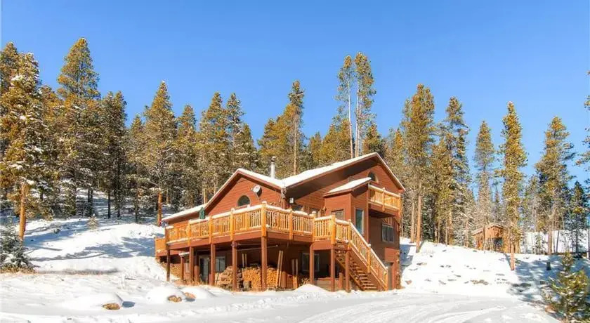 RedAwning Lakeview Holiday home