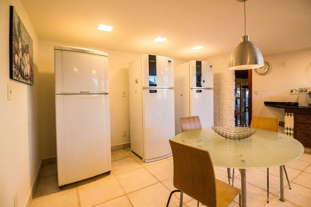 Incrível Mansão Pé na Areia de Geribá com Cinco Suítes Por Luxury Rentals