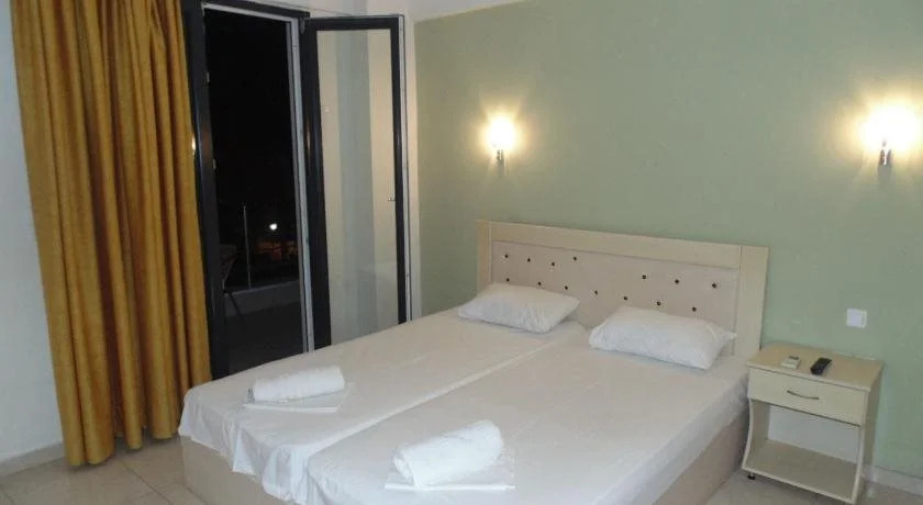 Hotel Enastron