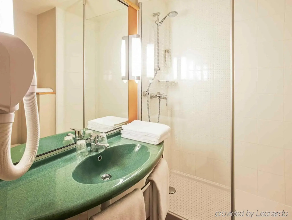 Ibis Auray