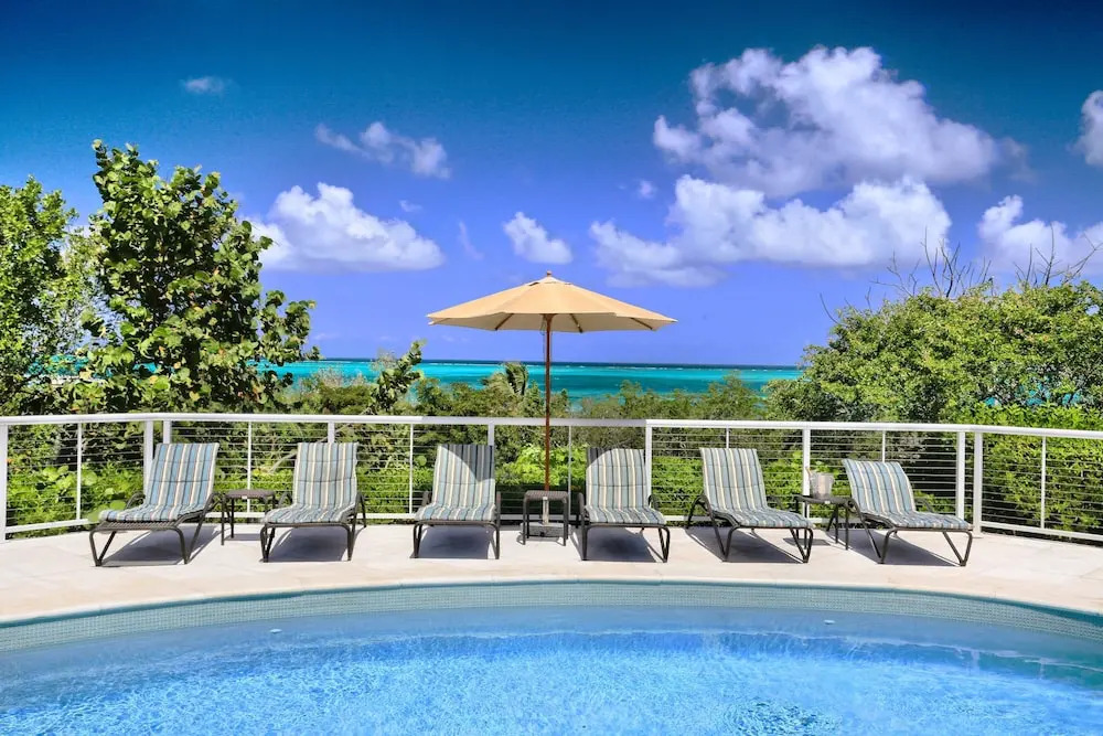 Cobalt Villa - Four Bedroom Home