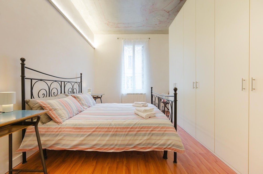 Elisa's Flat - 5 min from Train Station