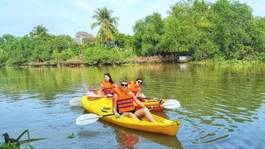 Riverside Park Eco Resort