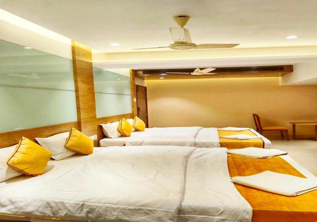 The Paradise Hotel - LUXURY STAY