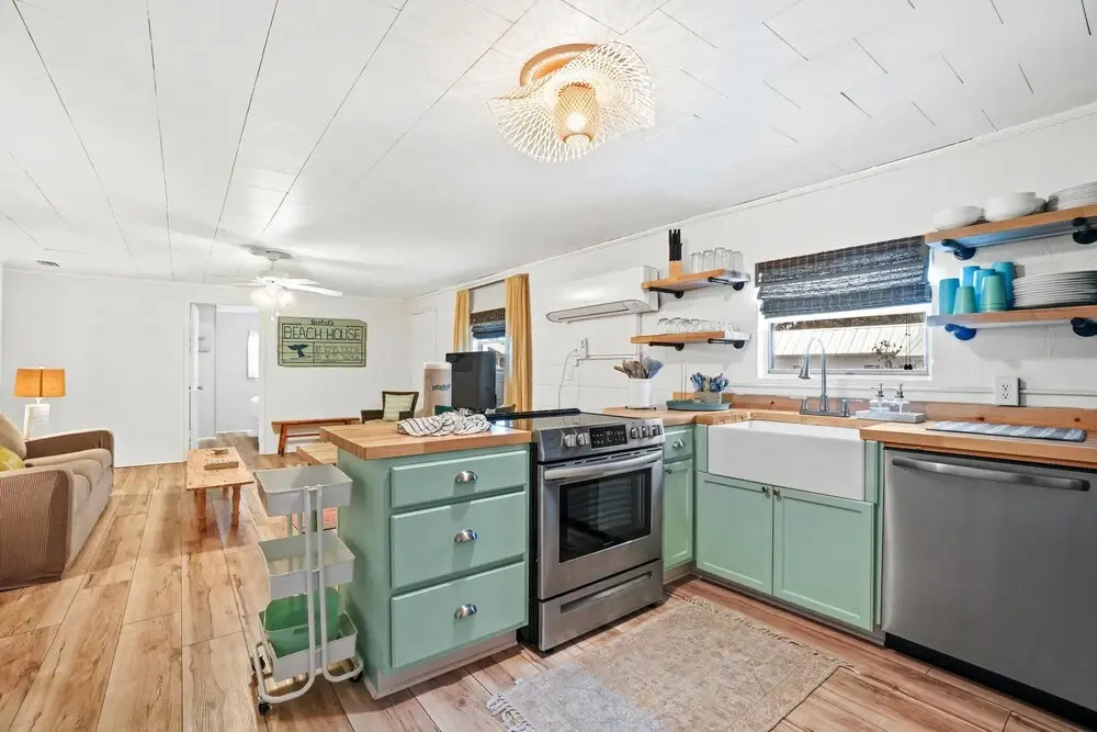 Beach House - The Dancing Dolphin By Panhandle Getaways