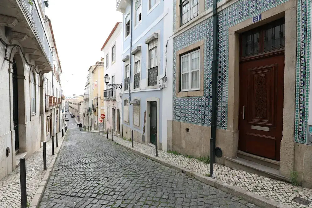 Rustic Flat at Lisbon's Heart