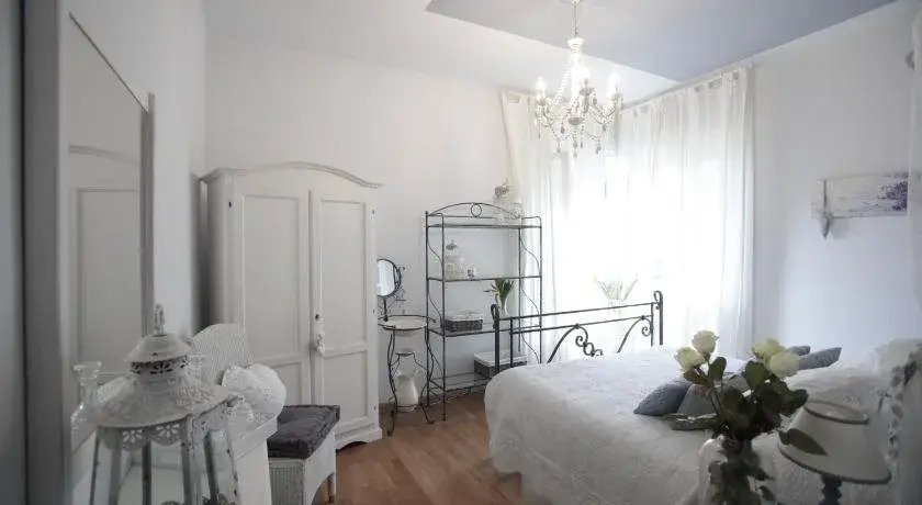 B&B La Casa di Pamela - 5 min Lago Varese