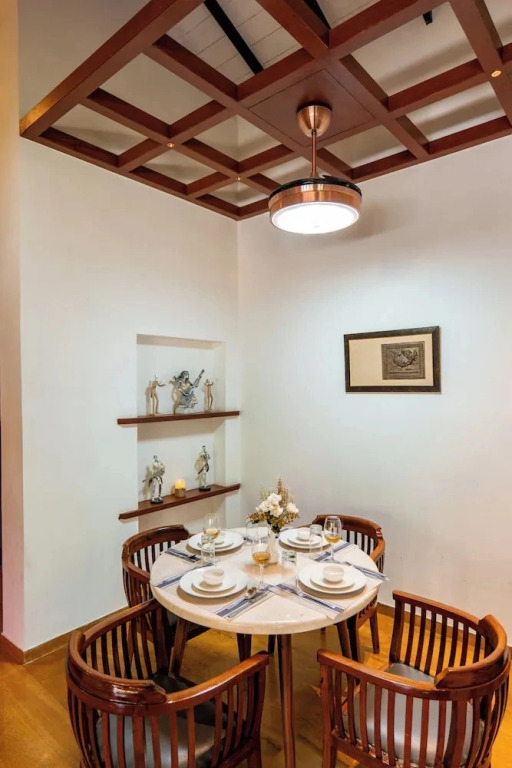 ELIVAAS Lush Villa 6BHK Pet-Friendly