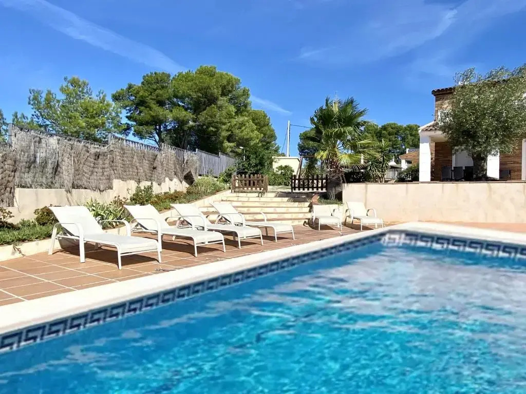 Villa Buena Vista - 5 bedroom fully air-conditioned villa with private swimming pool