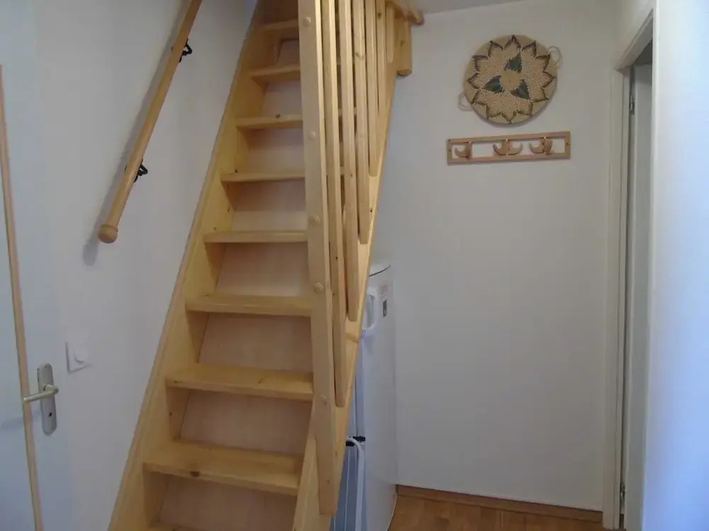 Lou Services Apartment CB25 LSI 001