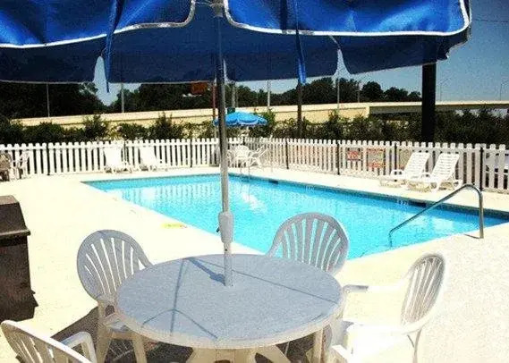 Heaven Hotel Lodge of Pensacola