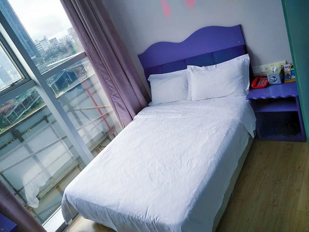 Lavender Hotel Shenzhen Huanan City Branch