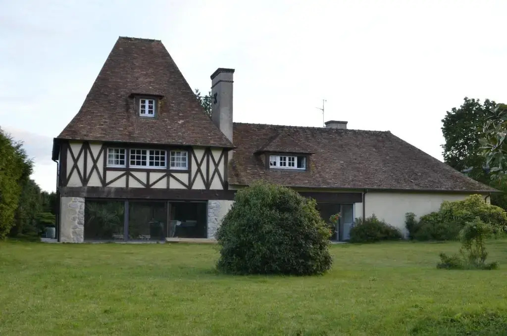 Appartement à la campagne avec piscine
