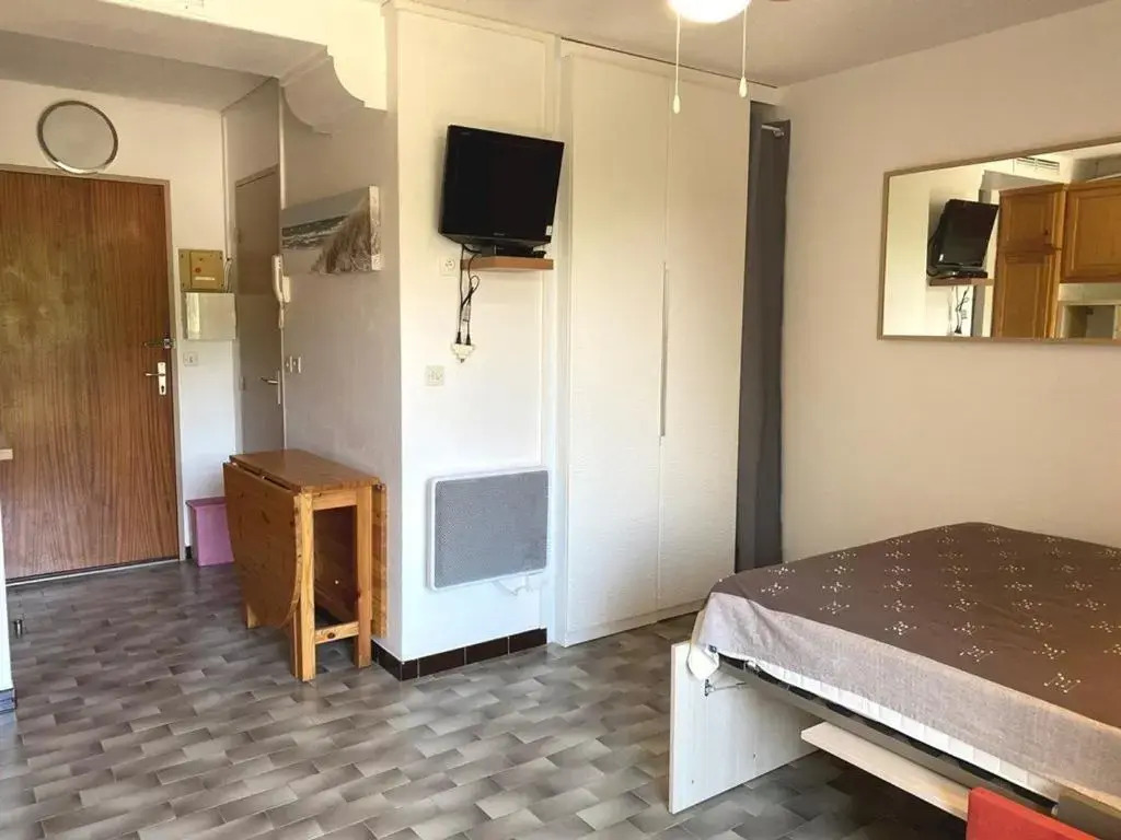 Appartement Balaruc-les-Bains, 1 pièce, 2 personnes - FR-1-553-134