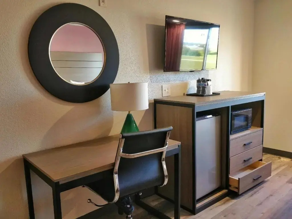 Arya Inn and Suites