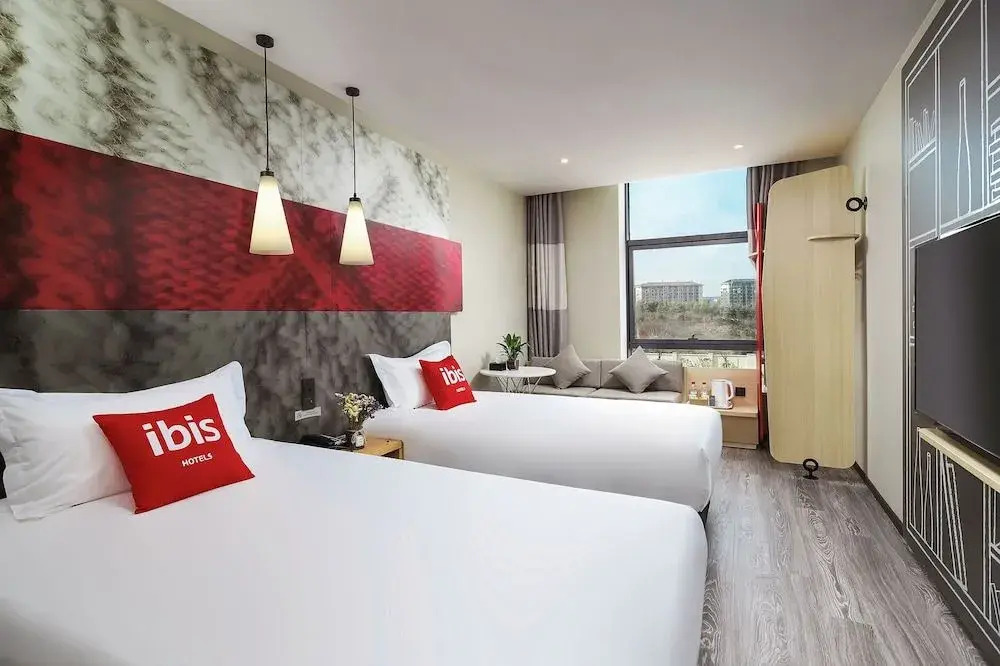Ibis Nanjing Jiangbei Hongyang New Area Red Sun Plaza Hot