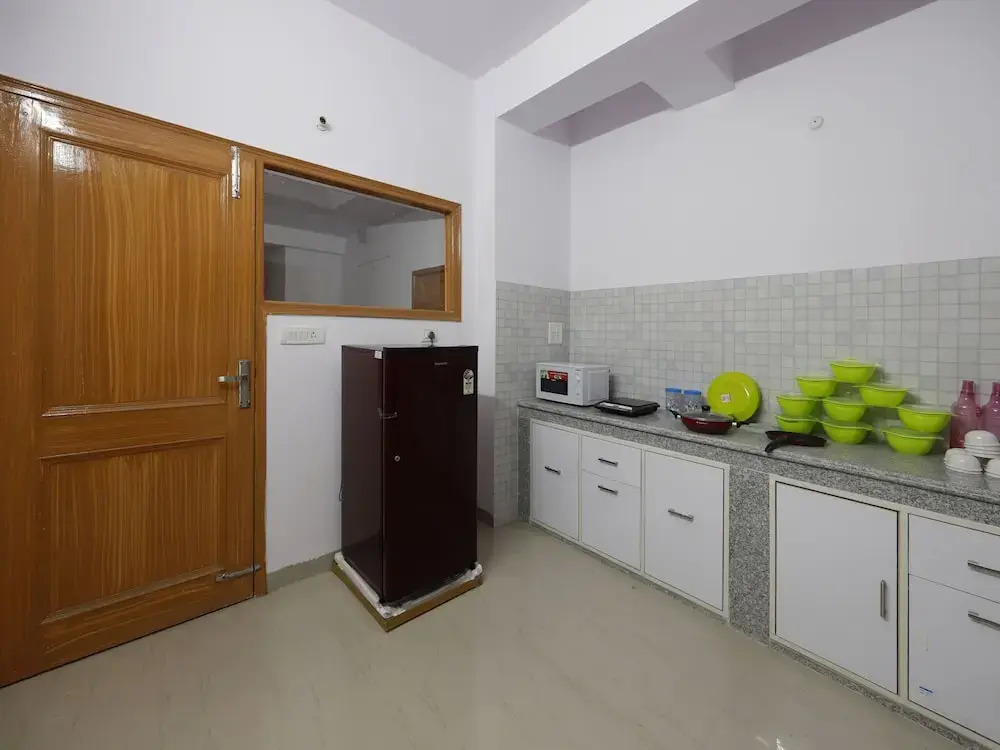 OYO 12695 Home Cosy Studio Himuda Sanjauli