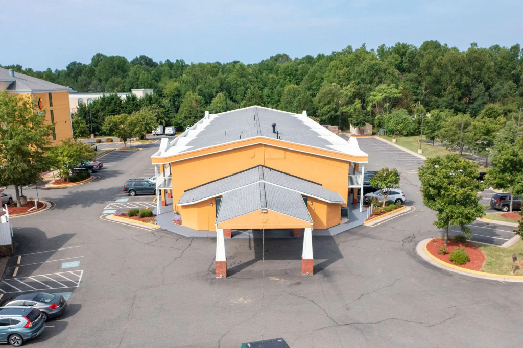 Quality Inn Fredericksburg near Historic Downtown