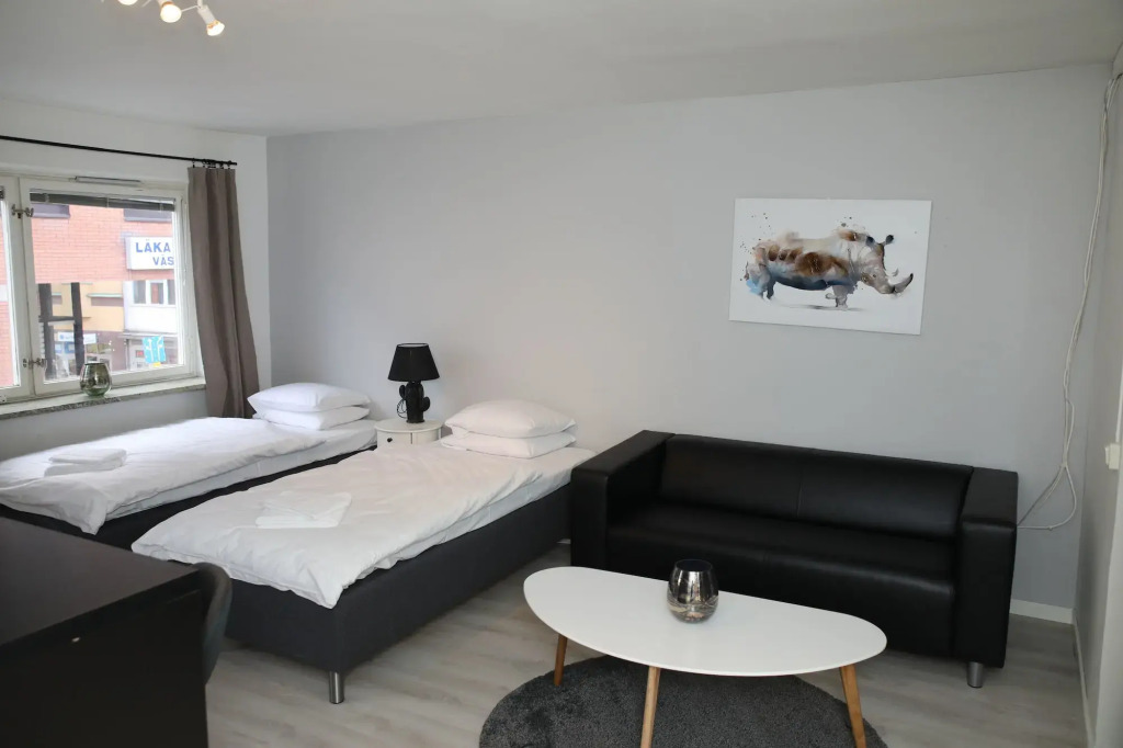 Fastliving Apartment Hotel