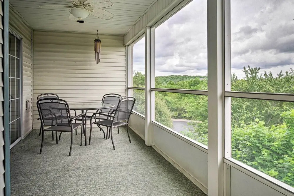Champions Retreat Condo Near 76 Strip