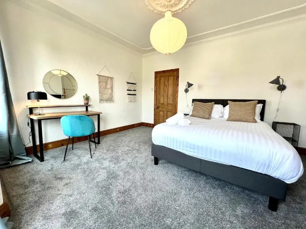 Whitchurch House by Switchback Stays
