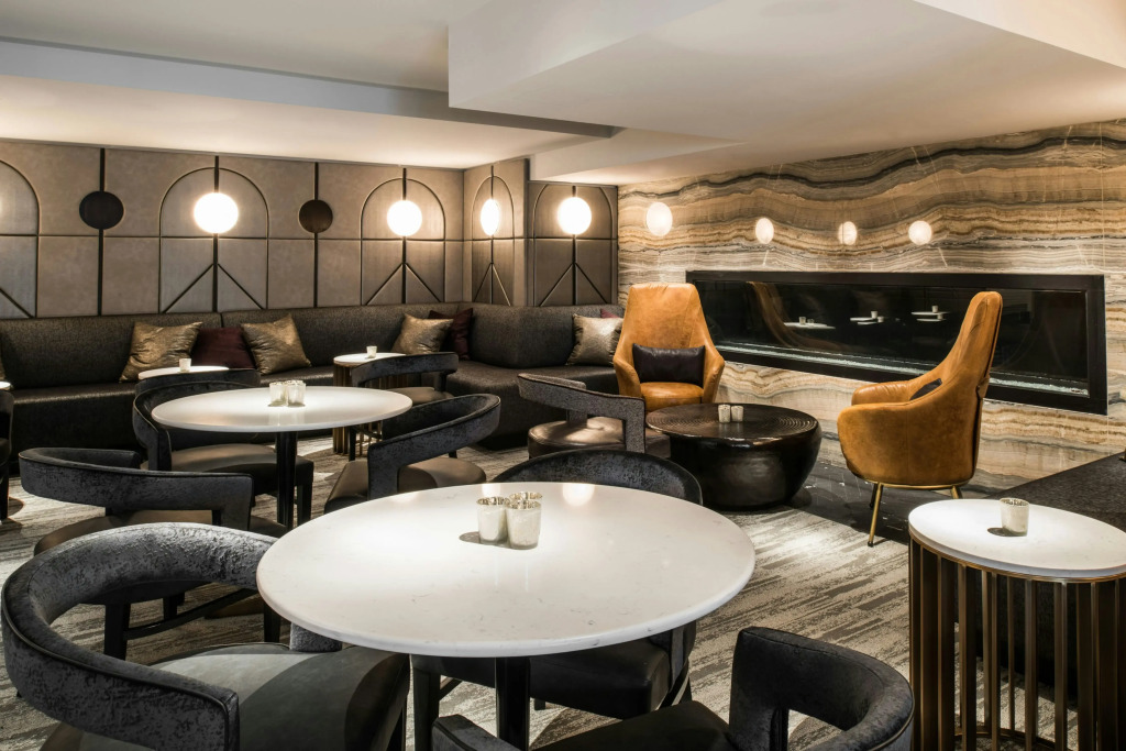 LondonHouse Chicago, Curio Collection by Hilton