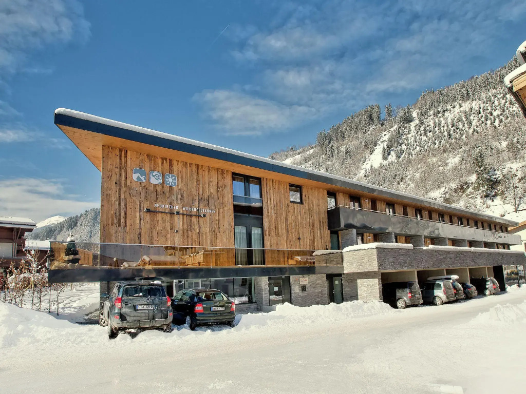 Cozy Apartment in Neukirchen am Großvenediger near Ski Area